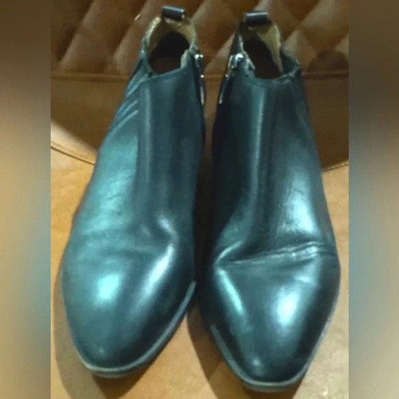 Franco Sarto leather Black Arden Booties ankle chelsea boots metal pointed US7 - Picture 2 of 5